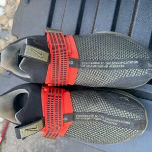 Nike Men’s Black Knit Sneakers with Red Strap